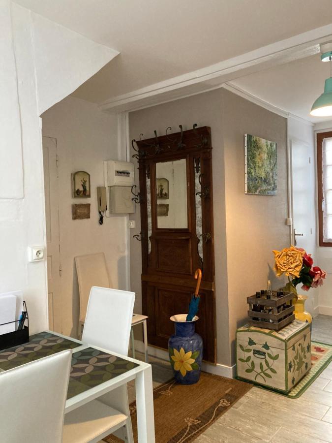 Embarcation Lägenhet Honfleur Exteriör bild